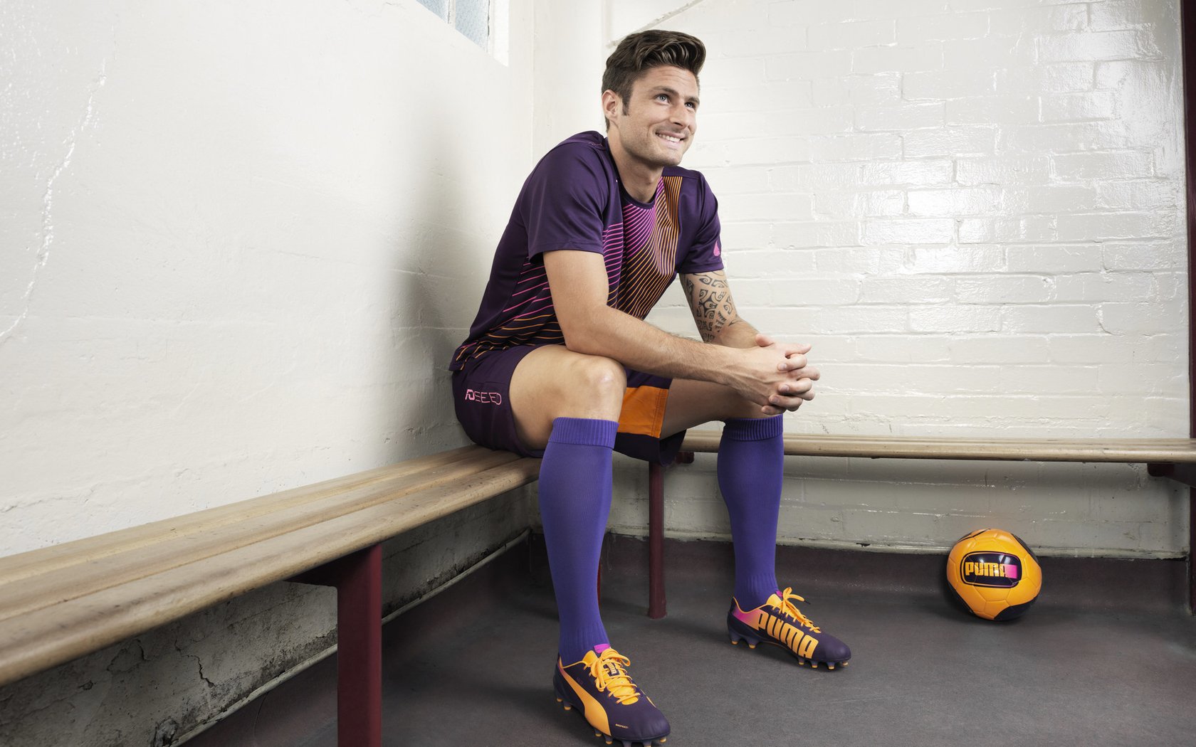 开云电子-卡西尔·鲁索与麦迪逊·基尼跳板动作协调完美